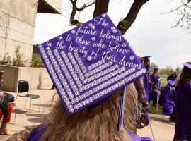 Graduation Cap - The future belongs to those who believe int he beauty of their dreams