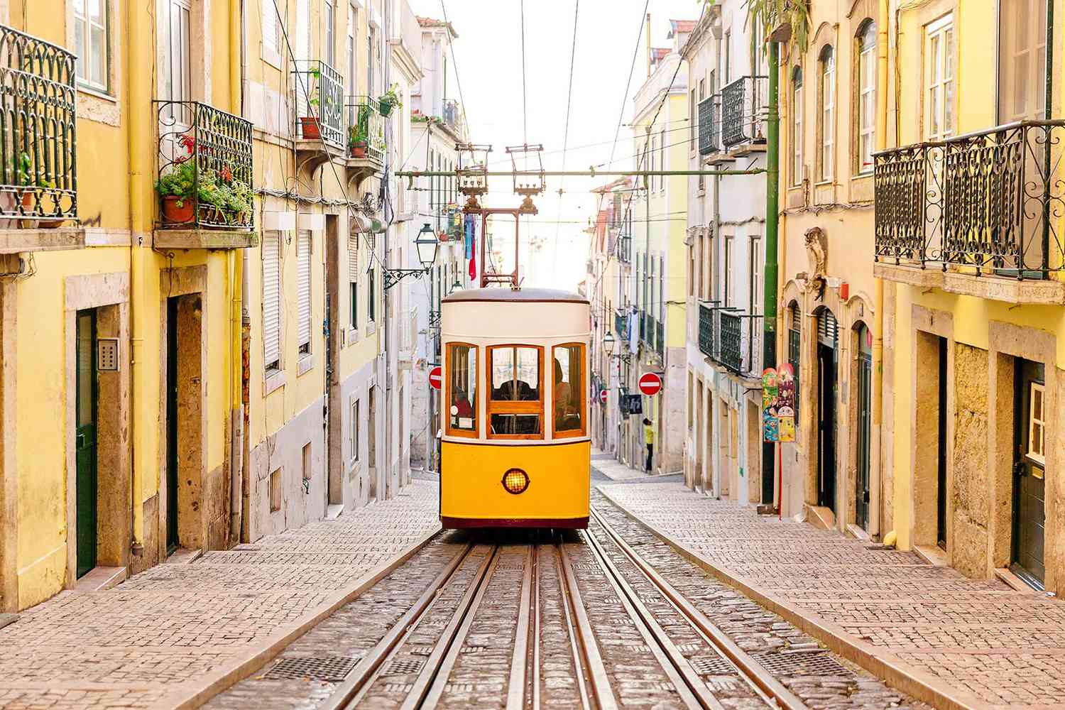 Lisbon is by trolley 