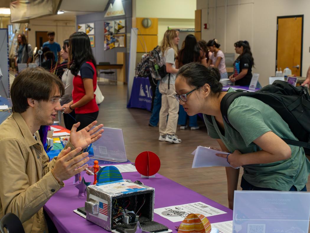 ACC students at the Student Involvement and Organization Fair at the Littleton Campus.