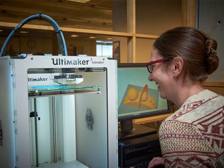 Student using 3D Printer