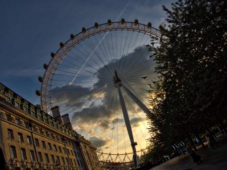 Emilia Pyle - Sunset Within the Eye - London, England