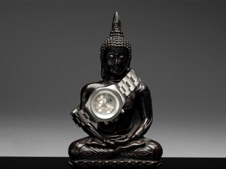 Photo of statue with watch on it - photo by Jennifer Myers