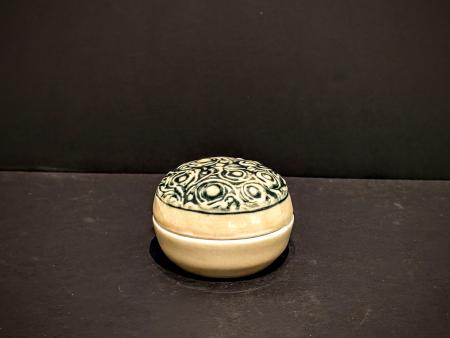 McKinnell - Porcelain Mini Pot with Lid