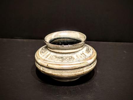 McKinnell, Nan - Stoneware Platinum Luster Vase