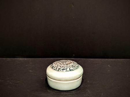 McKinnell, Nan - Porcelain Mini Pot with Lid