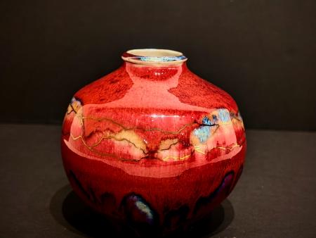 McKinnell, Nan - Porcelain Red Vase & Gold Luster Pen
