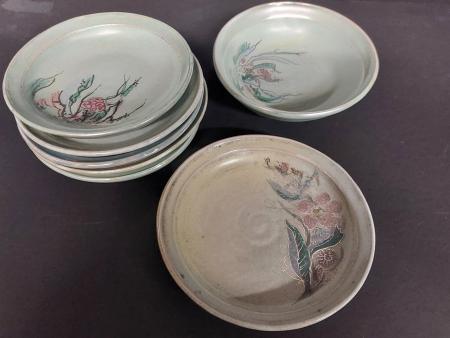 McKinnell, Nan - Porcelain Floral Plates