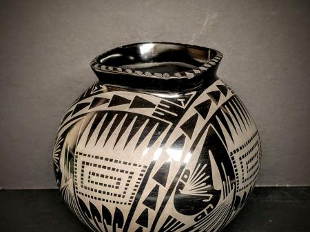 Quezada, Oscar - Handmade Arrowhead Vase